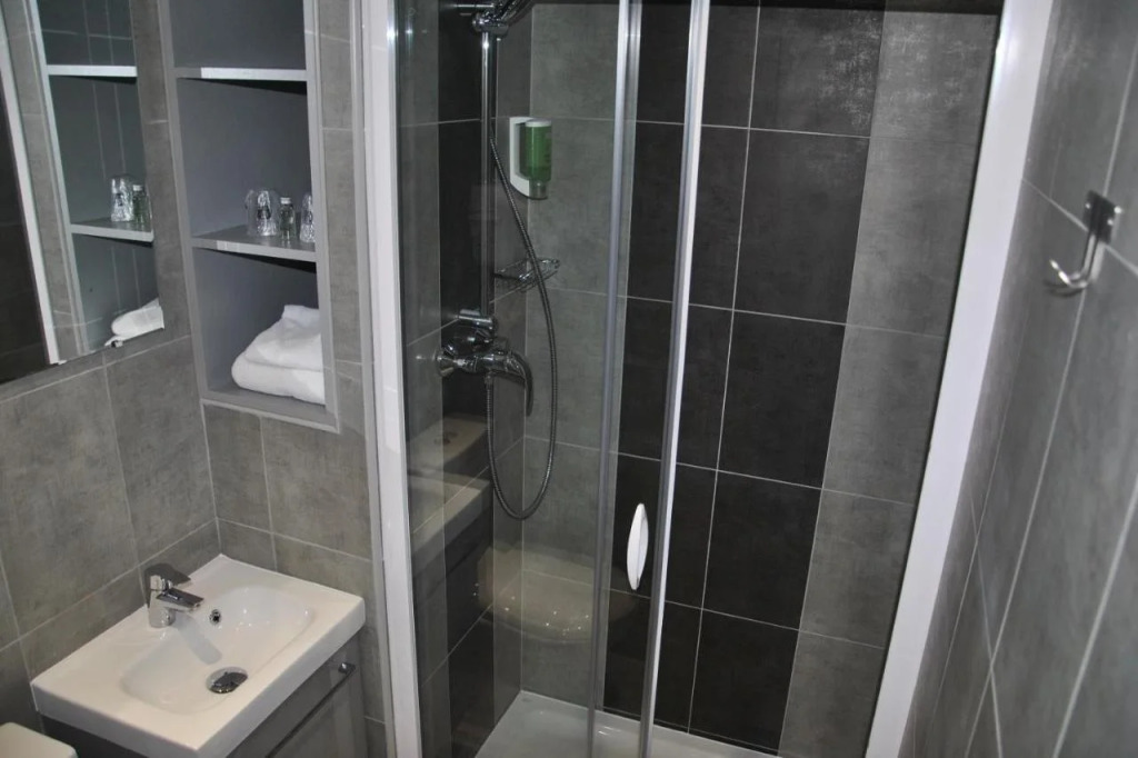 FH Confort Hotel Orléans Comet