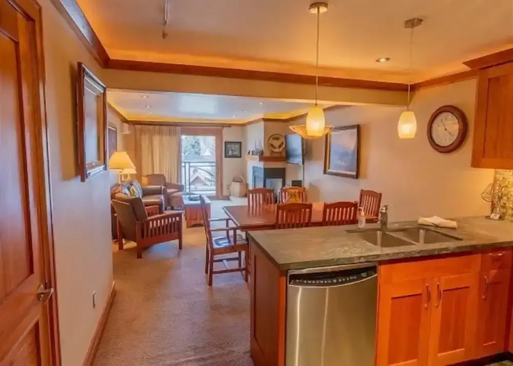 1 Bedroom Condo at the Base of Aspen Mountain, Heart of Downtown