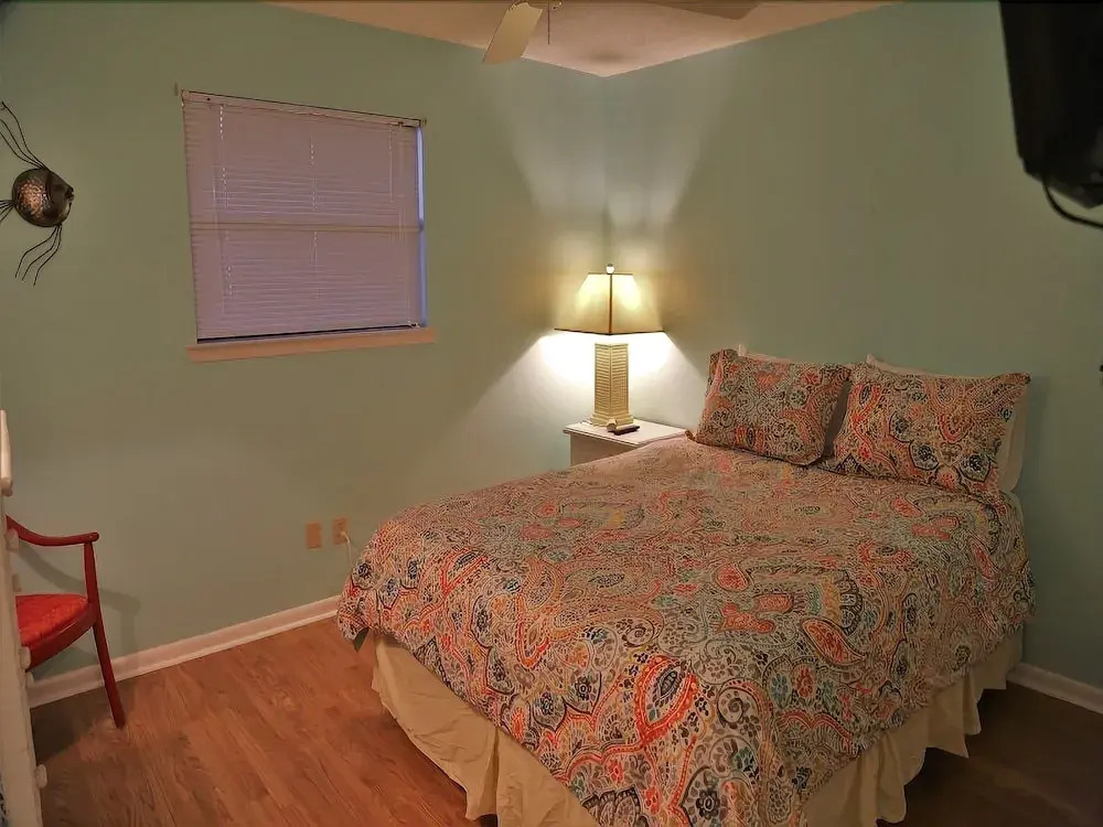 Seaside Beach & Racquet Club 1110 2 Bedrooms 2 Bathrooms Condo
