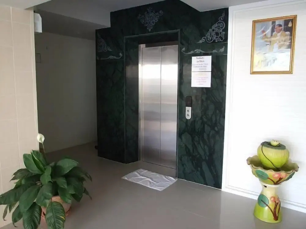 โรงแรมสุขวิไล Sukwilai Hotel