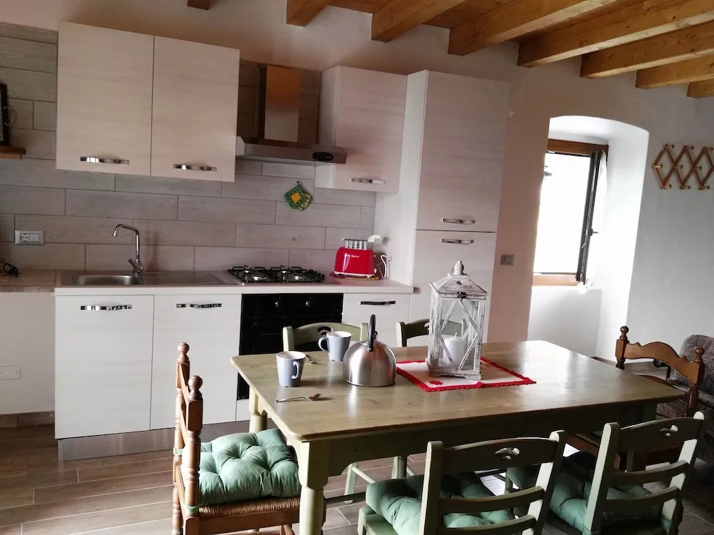 Appartamenti Casa Rita & Antica Corte Ginevra