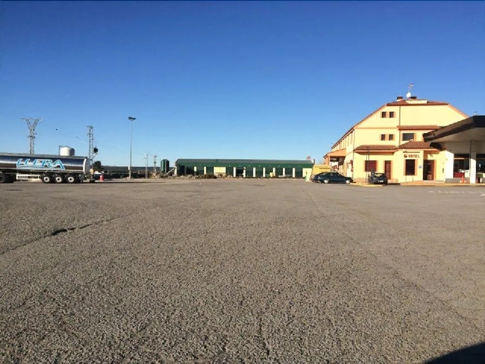 Area de Servicio los Cerrillos, H-CC-651