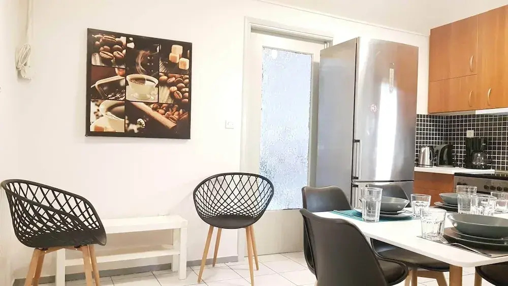 Erra - Carmine - Athens Center,150m²,6 BD,3 BATH
