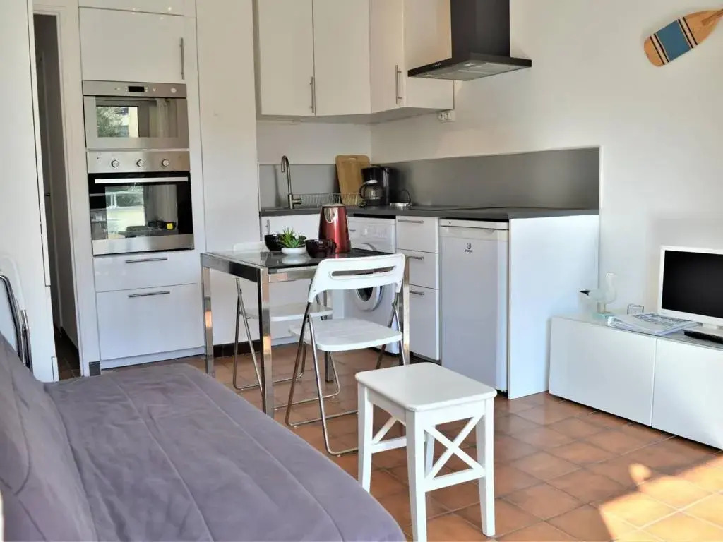 Appartement Cavalaire-sur-Mer, 1 pièce, 4 personnes - FR-1-226B-64