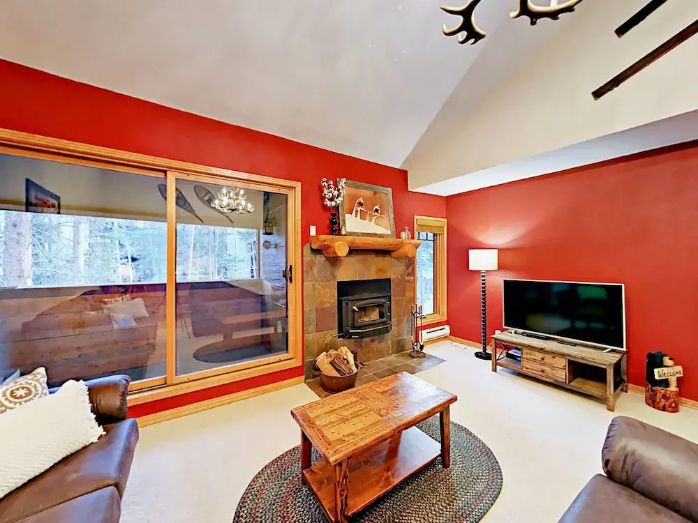 800 Columbine Road Condo Unit B9
