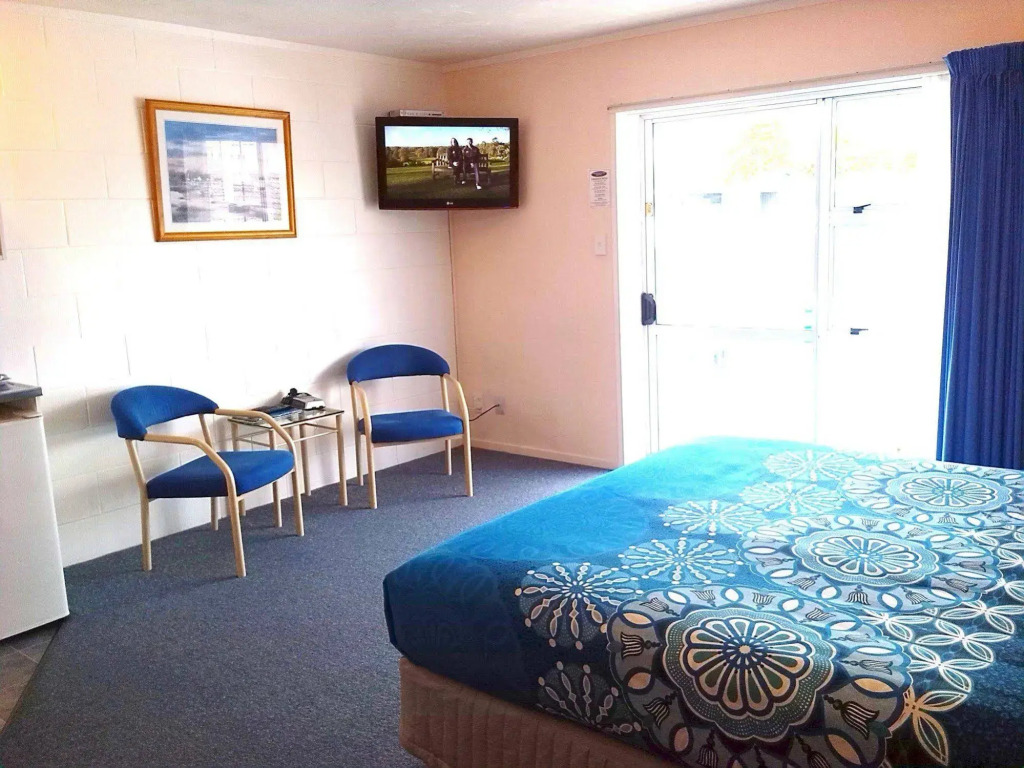 Golden Glow Motel