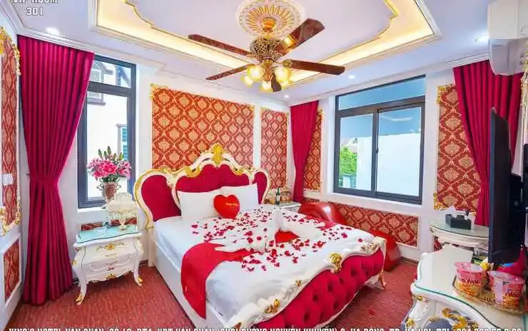 Kings Hotel Văn Quán
