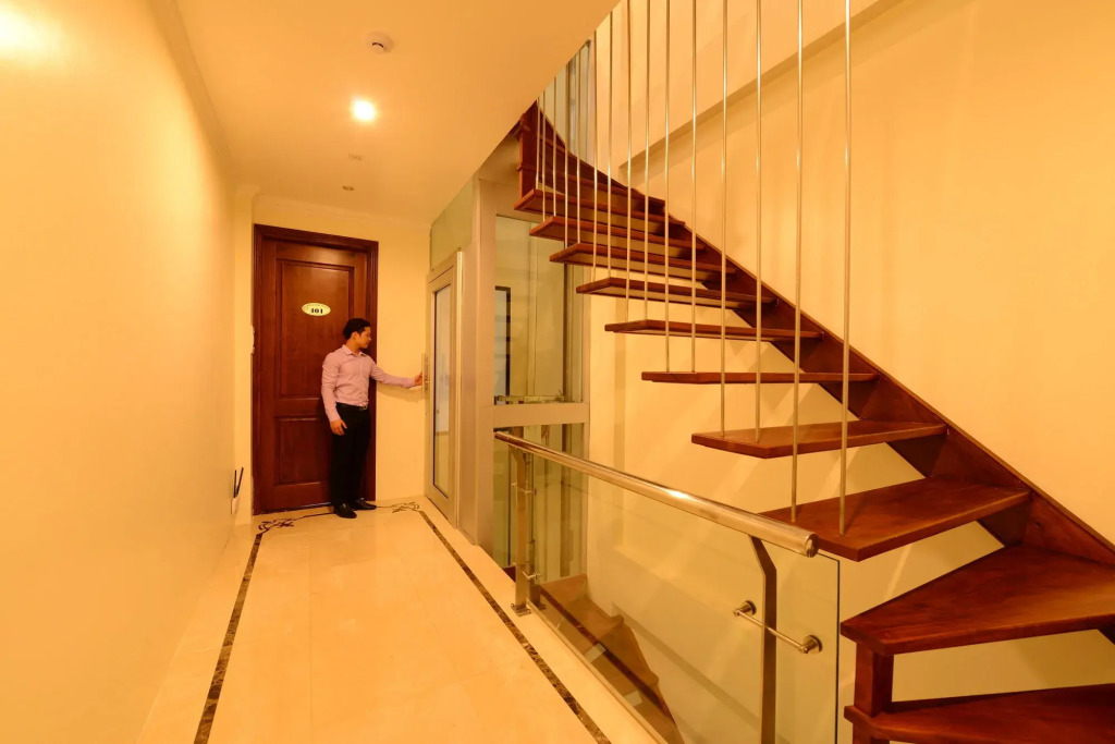 Bella Rosa Hotel & Travel