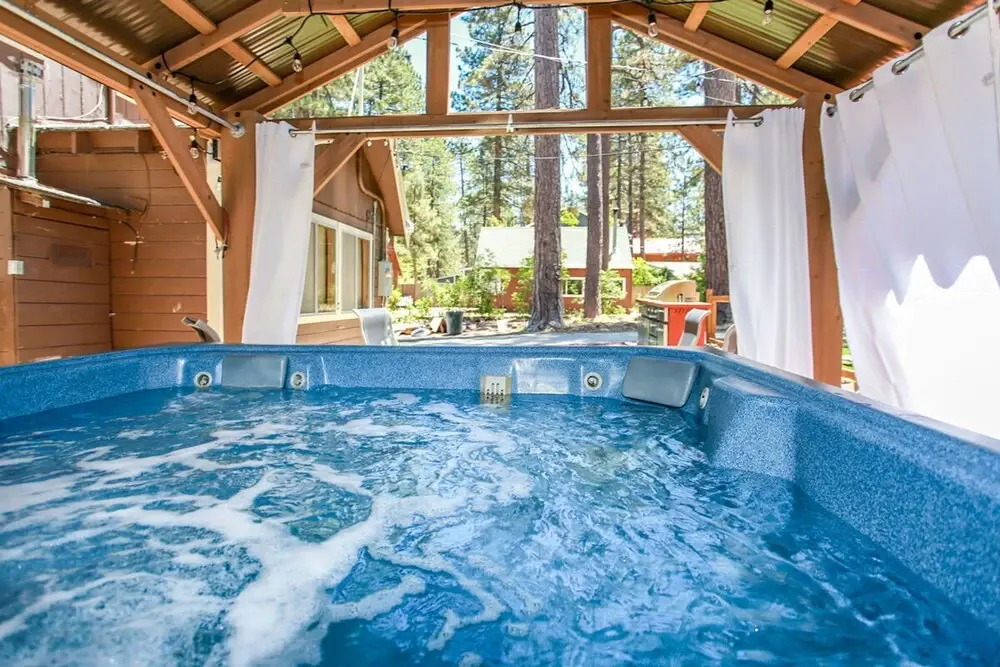 Robins Roost-1837 by Big Bear Vacations