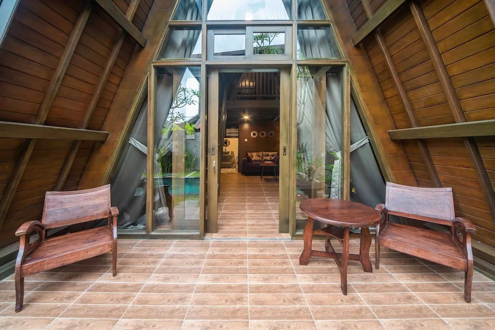 Rumah Kayu Tatiya Villa