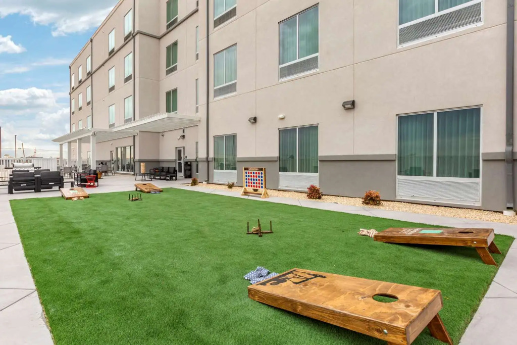 MainStay Suites Carlsbad South