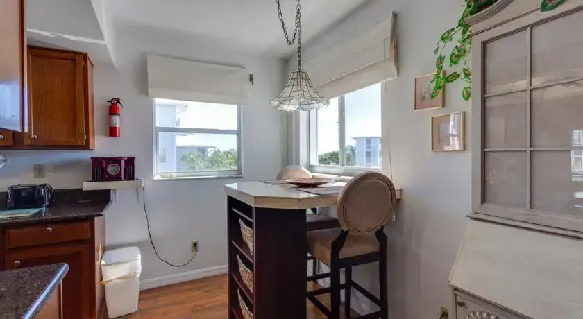 Royal Pelican 321 by Vacation Rental Pros