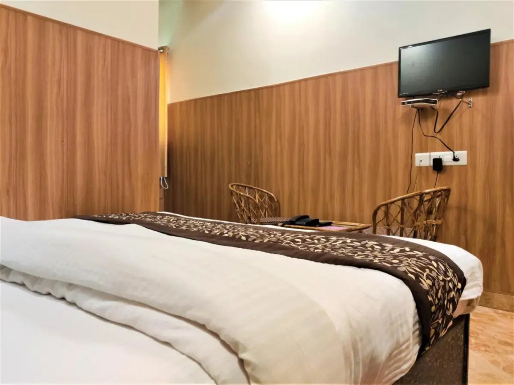 PerfectStayz Value Hills Tapovan