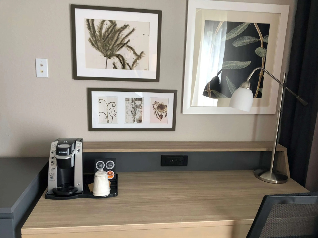 Country Inn & Suites by Radisson, Wichita East, KS