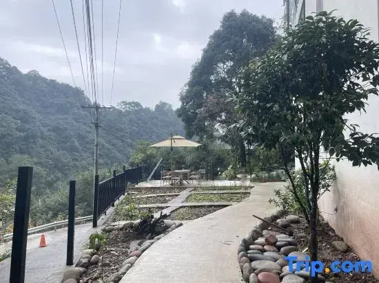 Tianjia Courtyard B&B
