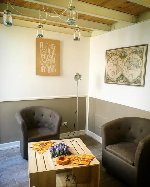 EmyJo Central B&B