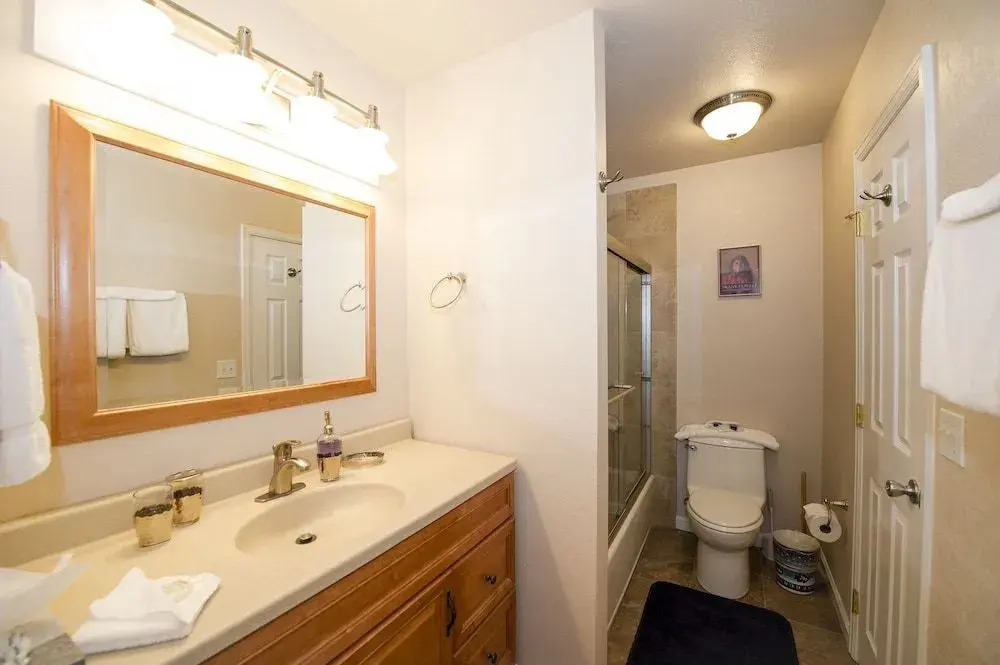 3 Bedroom Condo - Base 9