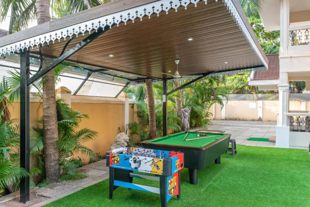Villa Calangute Phase 17 -16 or 17BHK -Great For Large Groups