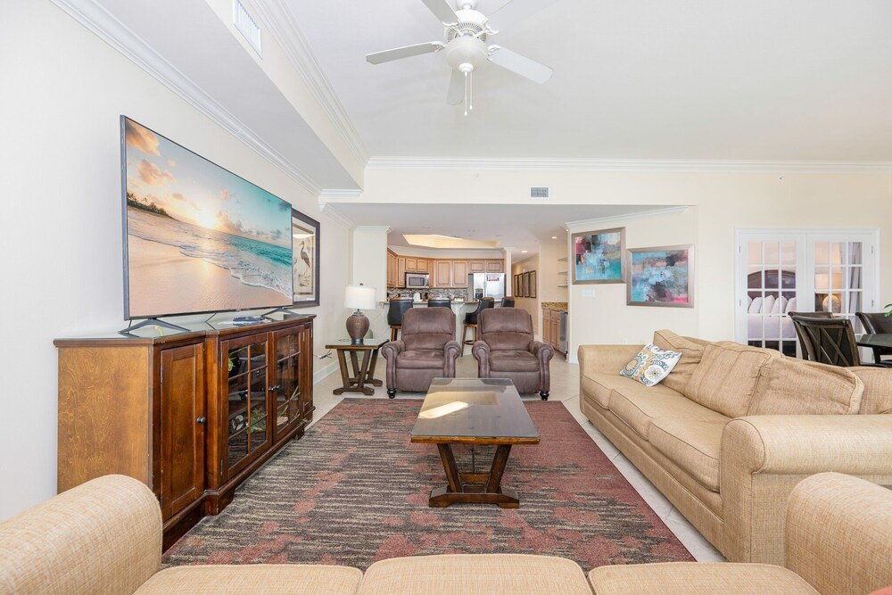 The Oasis 2710 Formerly Phoenix West Ii 2710 3 Bedroom Condo
