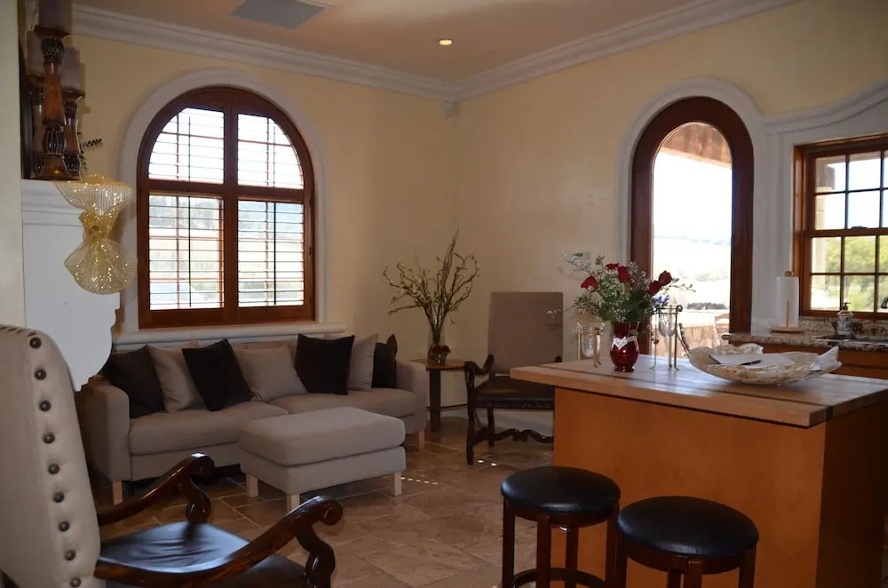 Thorn Hill Vineyards Villa Suites