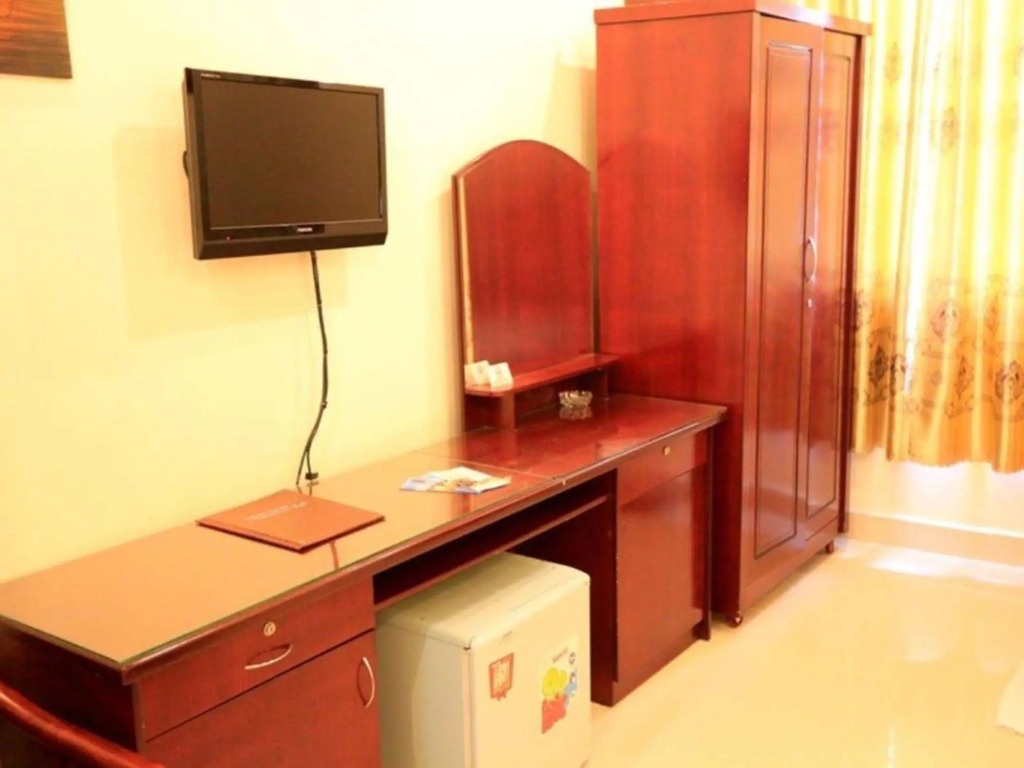 Tuan Viet Hotel