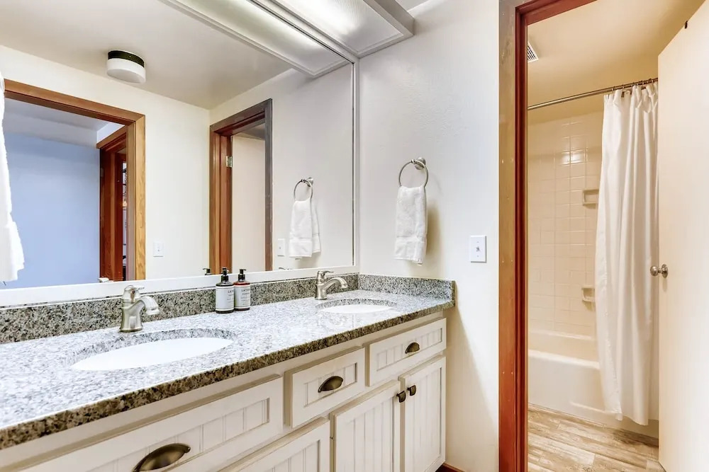 Spacious And Modern 2br Premier- The Pines- Kids Ski Free 2 Bedroom Condo by RedAwning