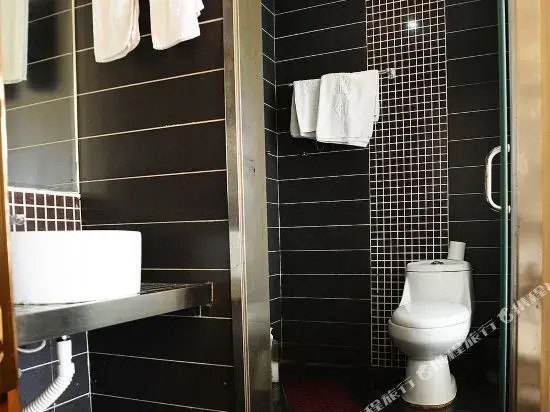Super 8 Hotel (Shanghai Xinfeng Road Touqiao)
