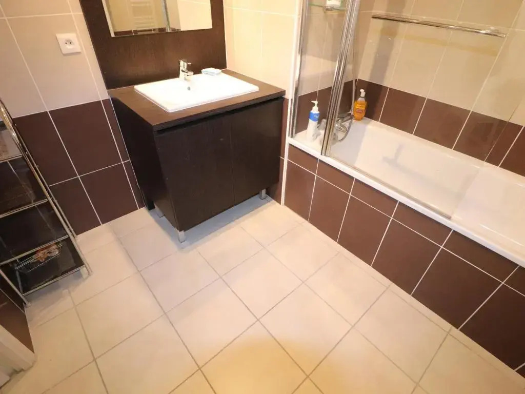 Appartement Sète, 3 pièces, 6 personnes - FR-1-472-112