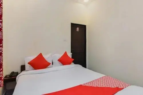 HOTEL DEVI Residency