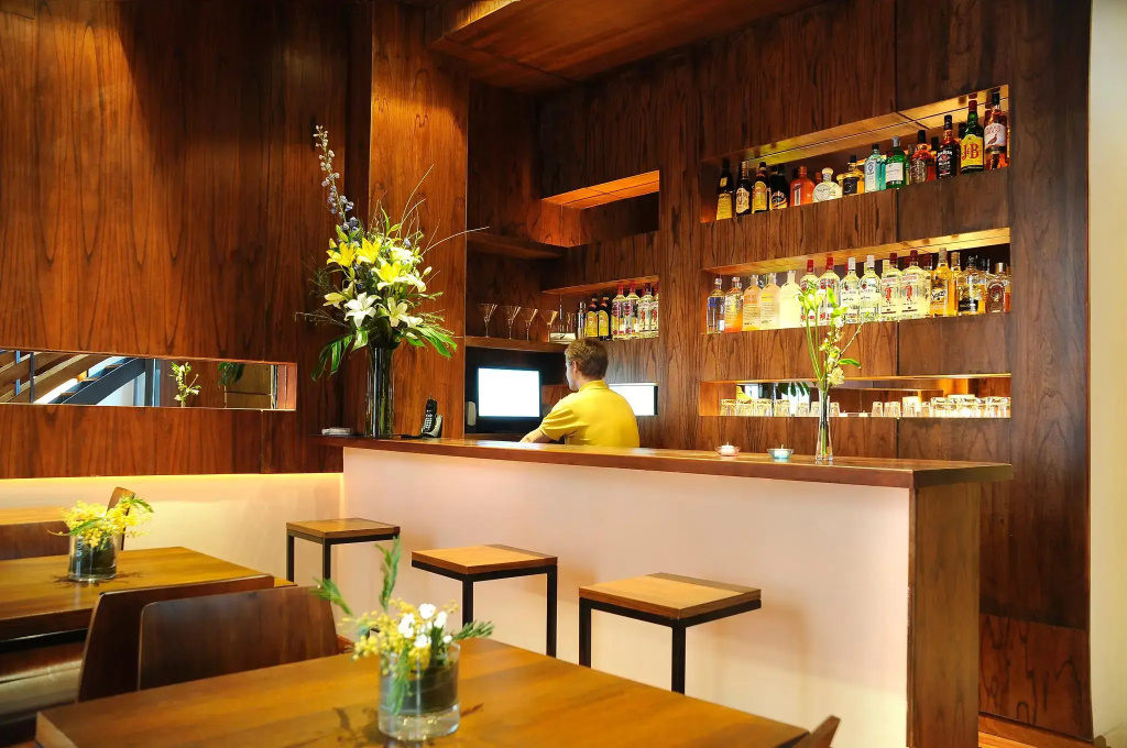 Hotel Babel