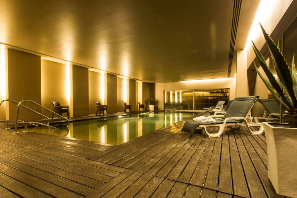 Golden Tulip São João da Madeira
