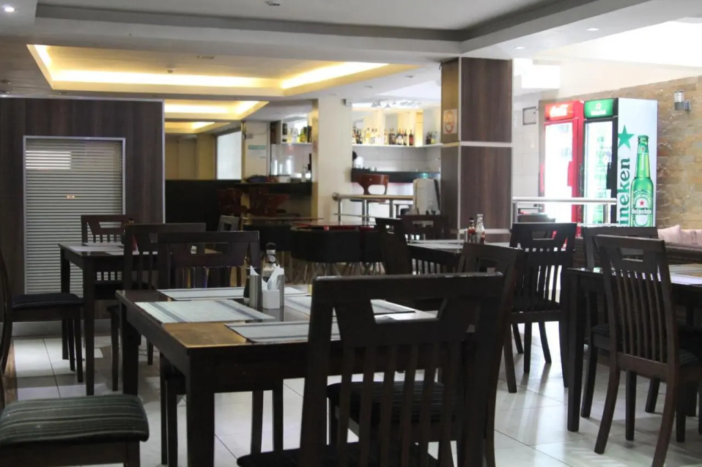 Airport Landing Hotel