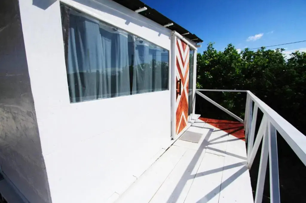 atins kite house