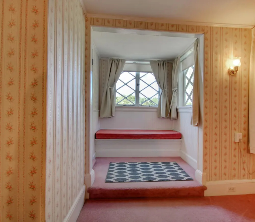 Old Corner Inn