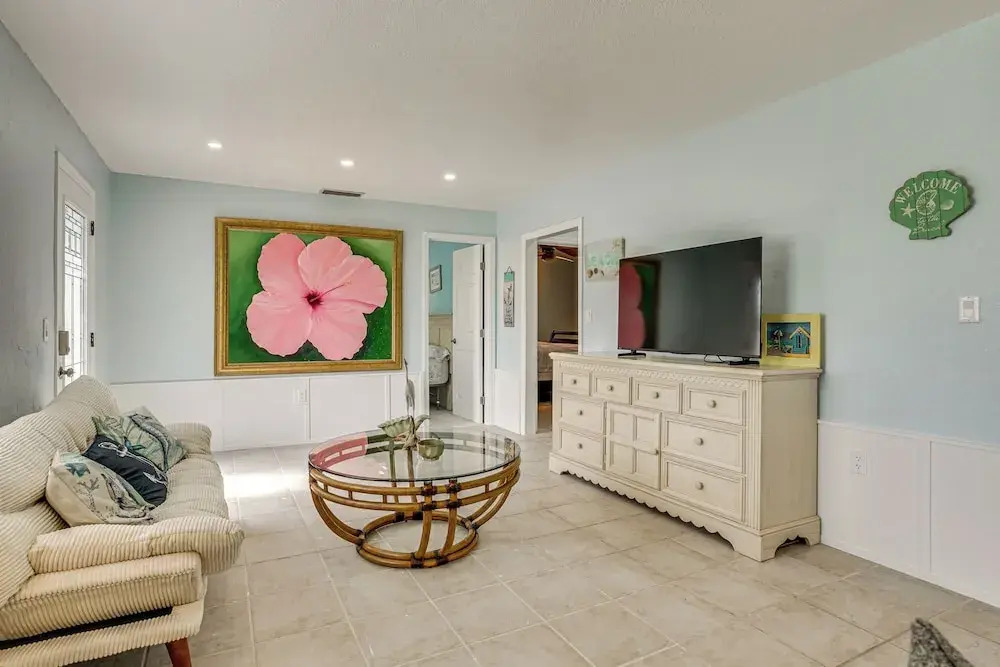 Coastal Escape w/ Yard Near Anna Maria Island