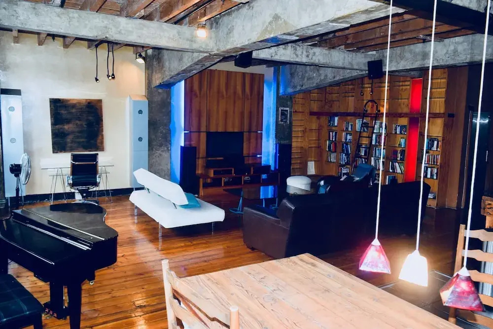 Spacious 1 Bedroom Apartment in Central Business District