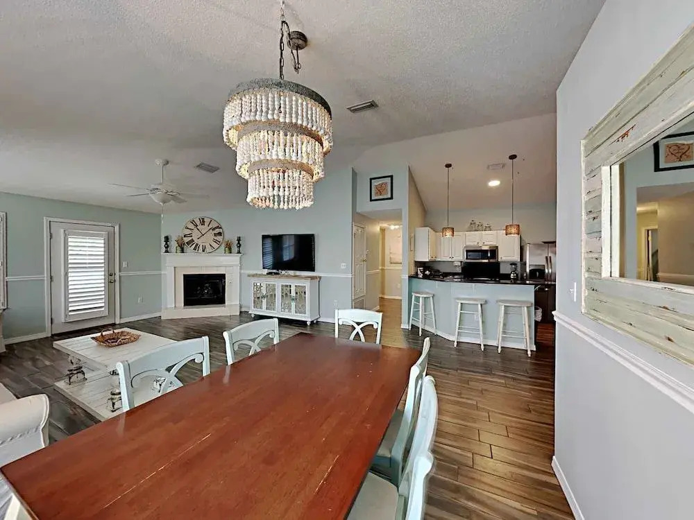 Emerald Port Of Call by Southern Vacation Rentals