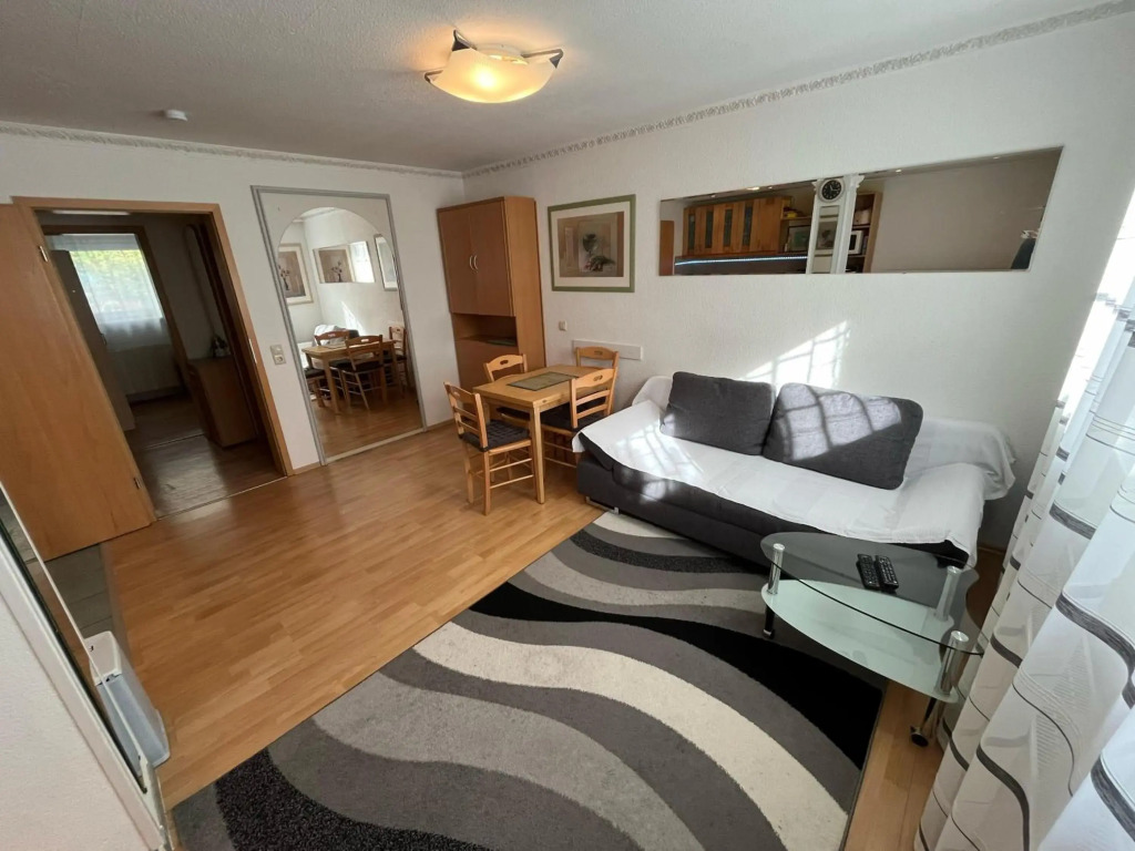Ruhige geräumige Wohnung