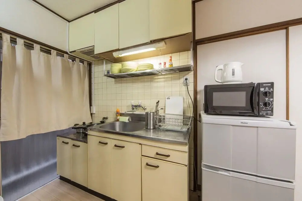 Alex's Home KUROMON
