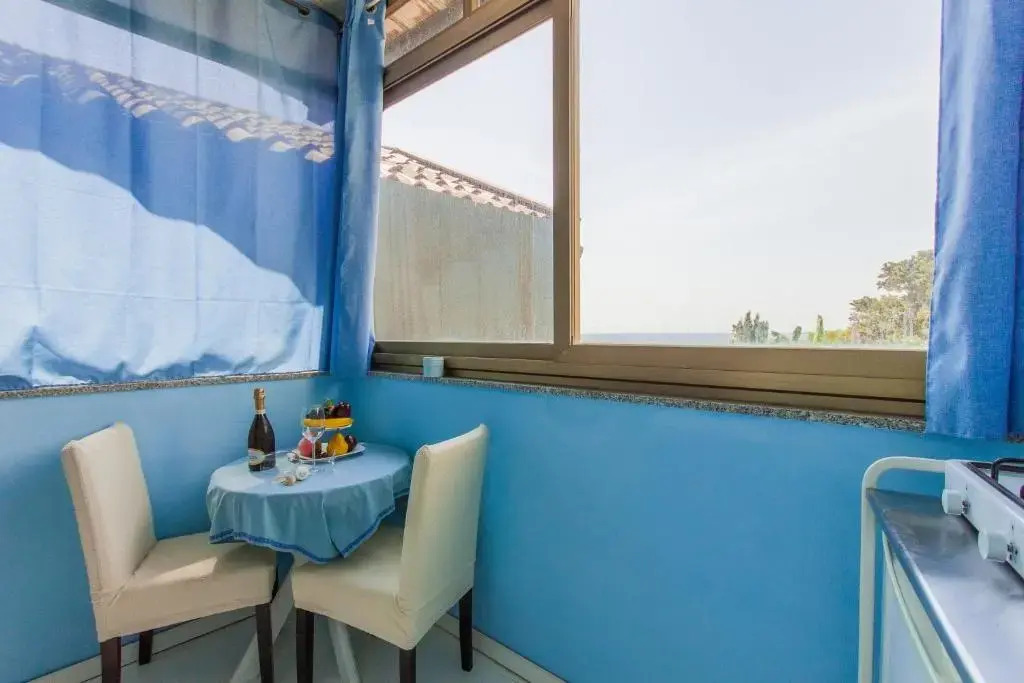 Casa Azzurra Front Beach