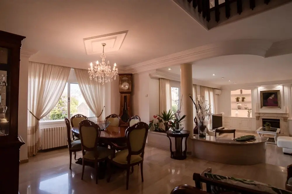 Casa Filipines