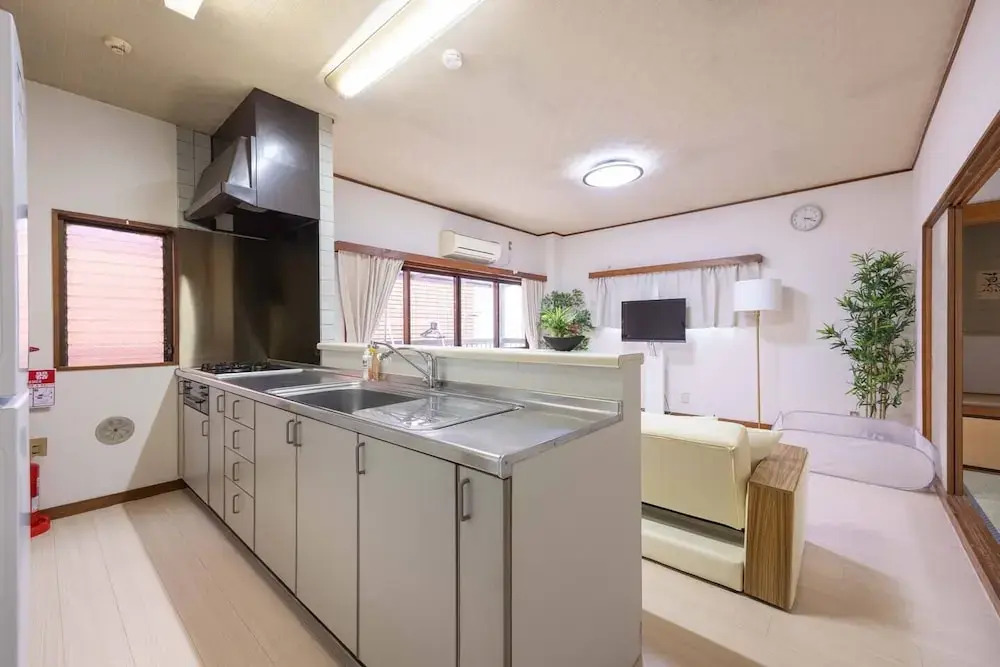 Higashi Komagata Bldg. 2F3F