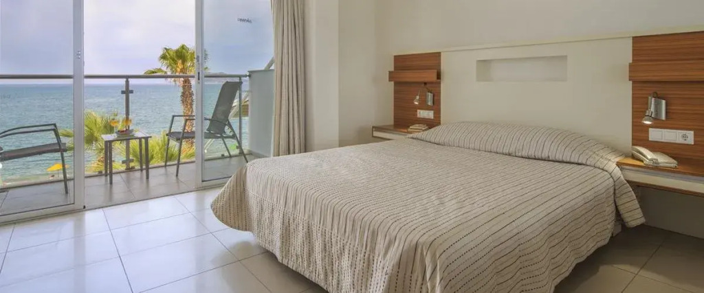 Hotel Delta Calis