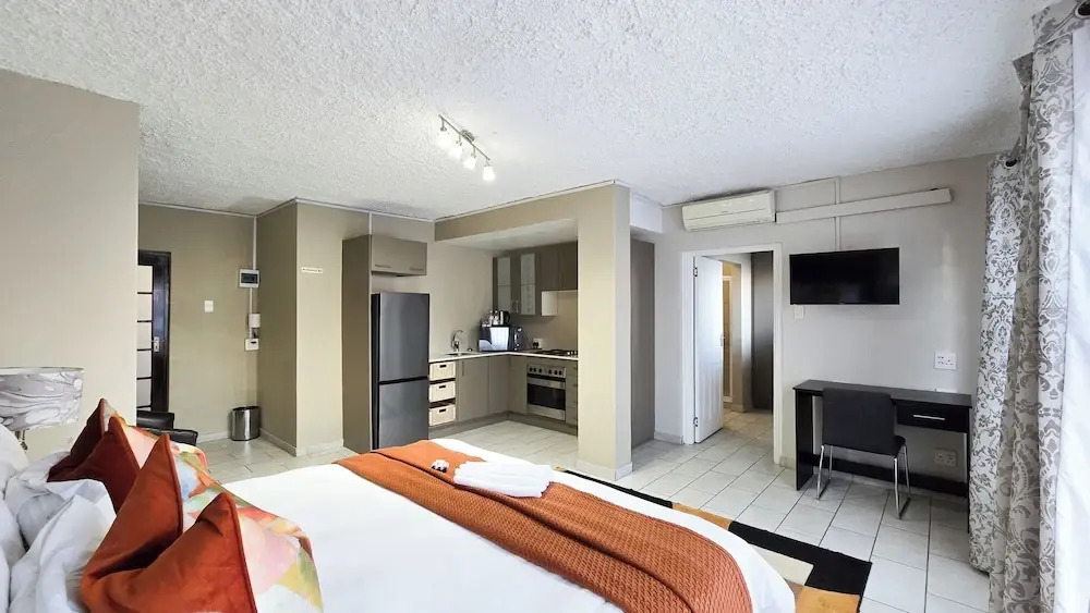 Sunset Events And Accommodation-East London