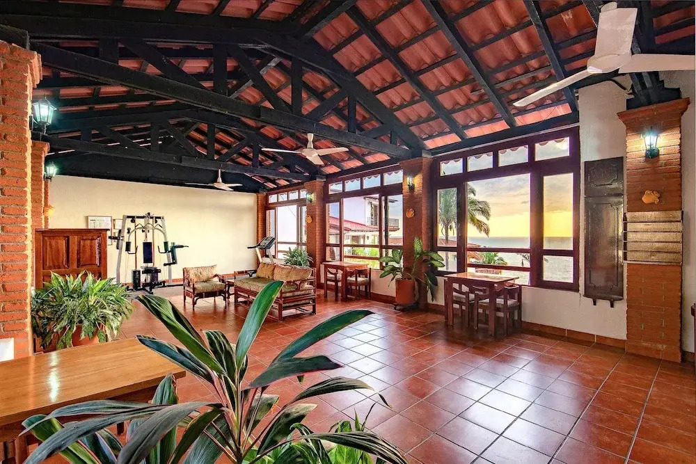 WIVC Conchas Chinas Condo - Stunning Ocean & Mountain Views, Close To The Beach & Romantic Zone