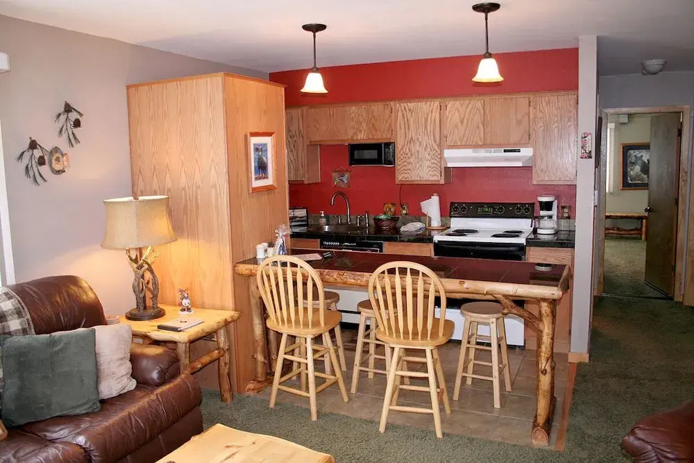 Fawn Valley Inn: 306