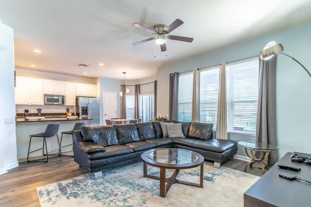 7812 Windsor Hills