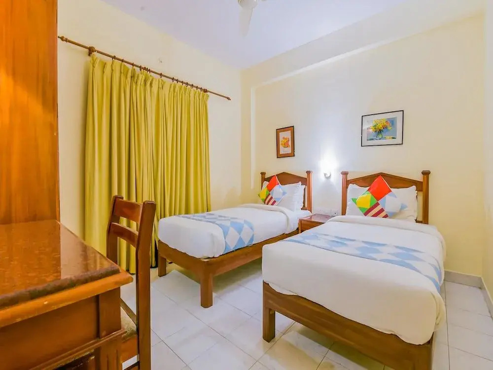 OYO 15459 Home Exotic 2BHK Vyttila