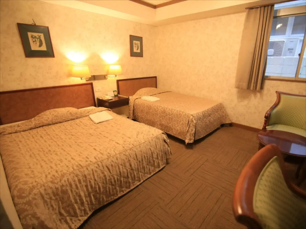 Sunrise Hotel Okinawa-どこか懐かしいレトロ宿軽朝食付