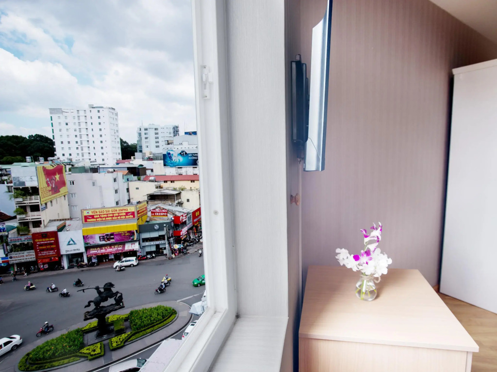 Saigon Night Hotel